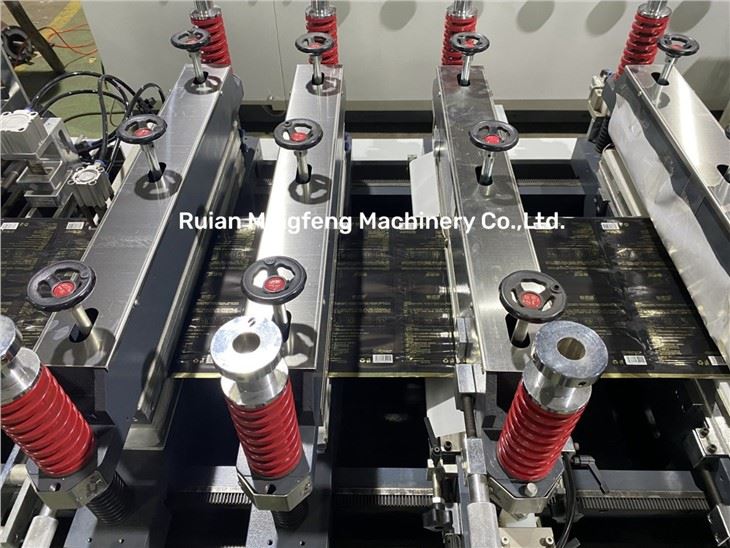 Laminated Film Three Side Seal Bag Making Machine Laminated Film Three Side Seal Bag Making Machine